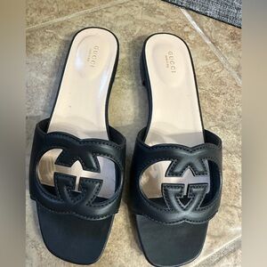Gucci Interlocking G cut out slides 40